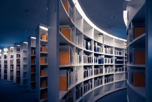 新課改背景下“四課一體”的智慧化實踐路徑 說課、講課、聽課、評課與互聯網科技創新的融合探索